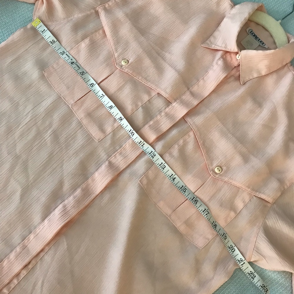 💲⬇️ VINTAGE/ textured pocket boxy blouse - Picture 9 of 10